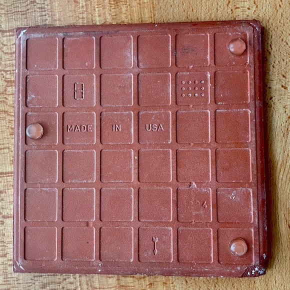 Hand Painted Terracotta Tile 6”x6”​ - Picture 2 of 2